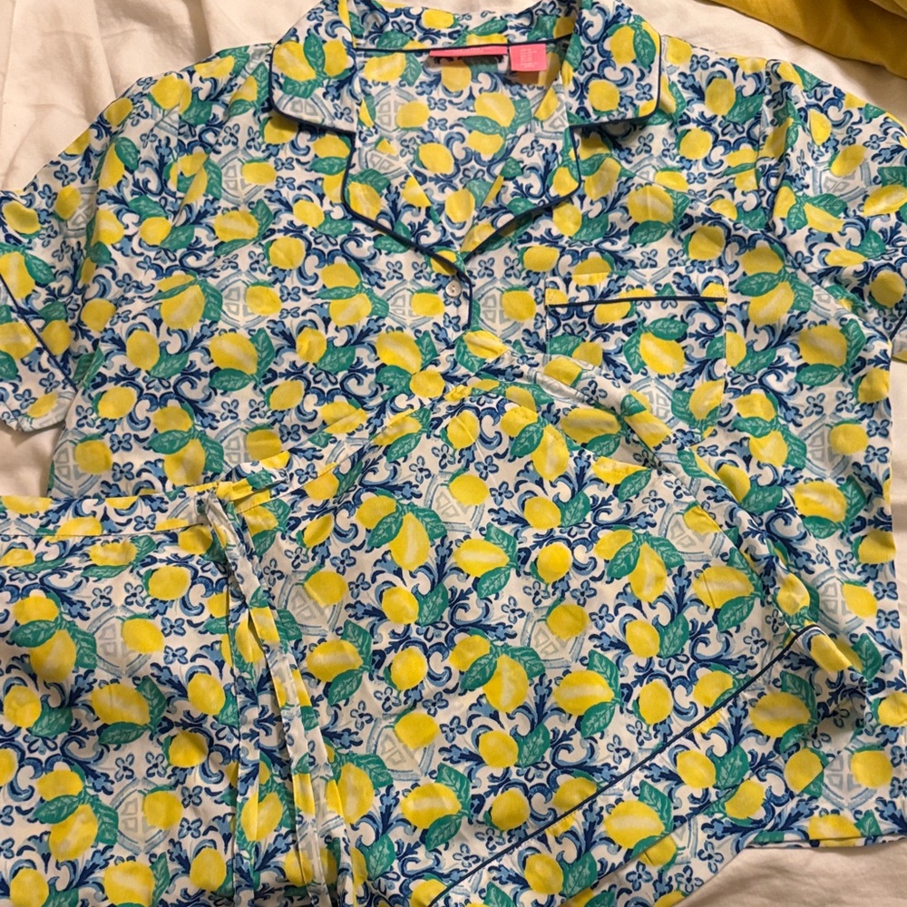 Isaac Mizrahi Lemon Print Women's Pajama Set - Picture 8 of 8